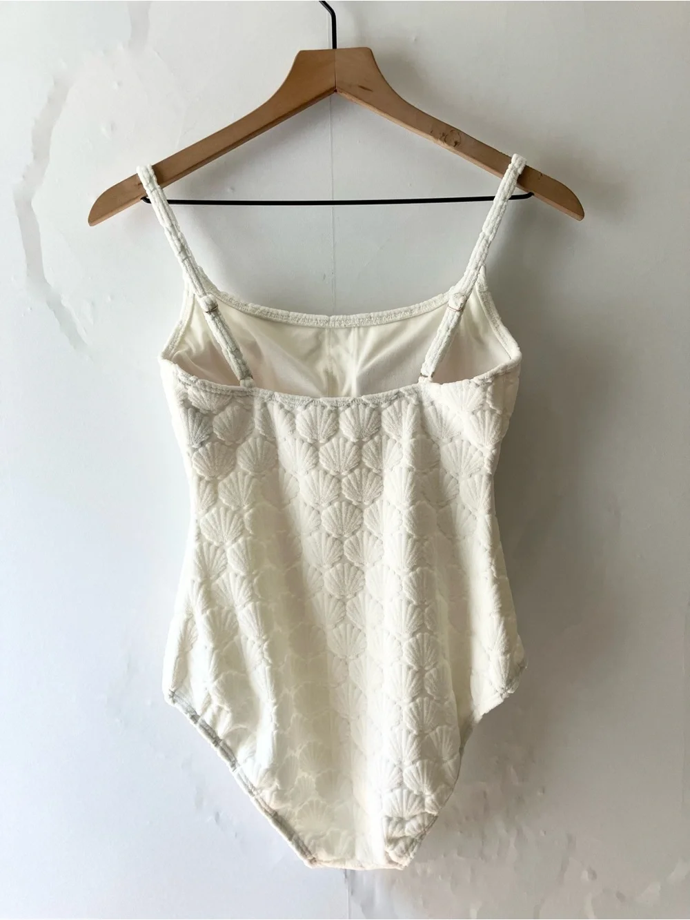 KATE SPADE Shell Jacquard One Piece Swimsuit in Ivory